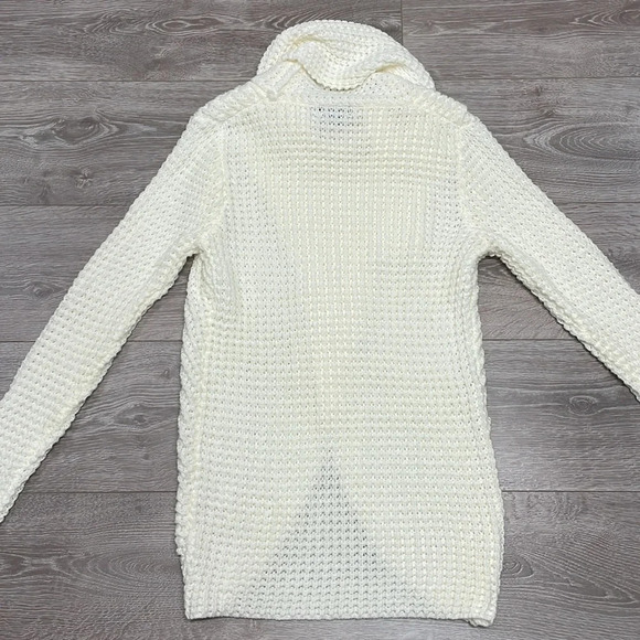 Cream Cowl Neck Chunky Sweater Wooden Buttons Surplice Front M/L - Picture 15 of 15